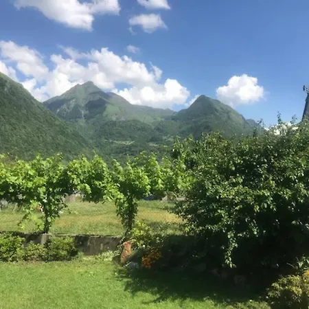Maisonnette Avec Terrasse, Jardin Et Poele A Bois Holiday home Pierrefitte-Nestalas